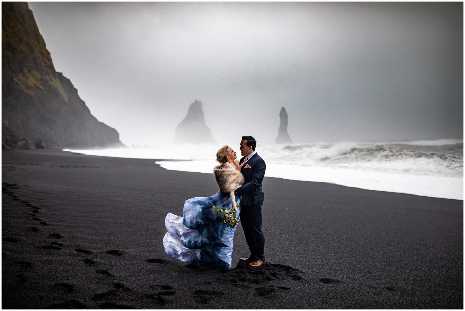iceland-elopement-near-vik-iceland-black-sand-beach