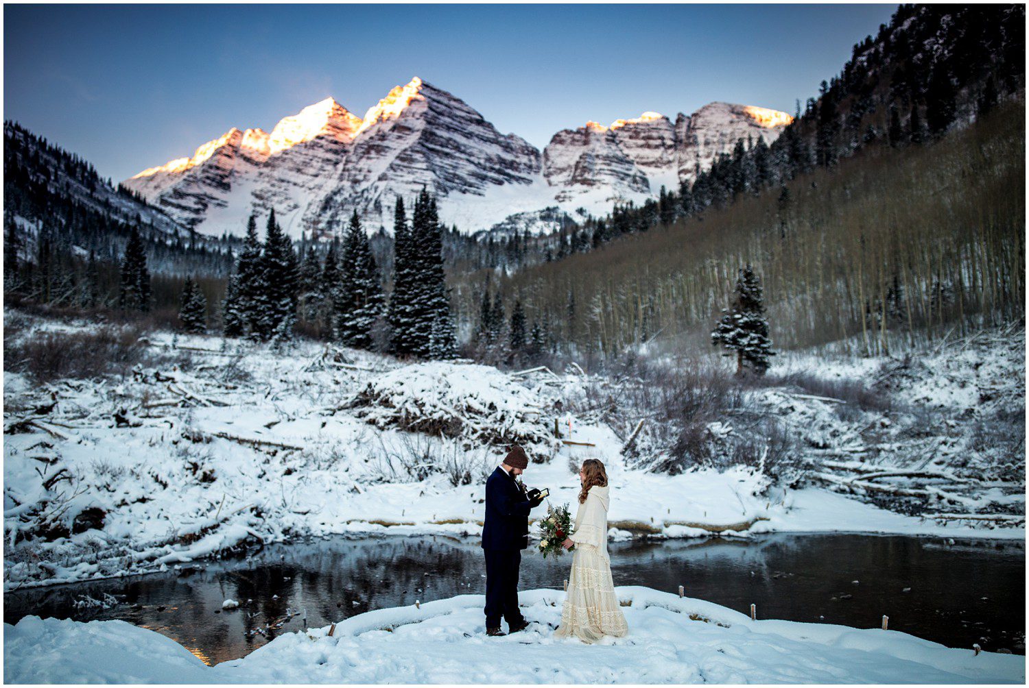 colorado-elopement-photographer-maroon-bells-aspen-winter